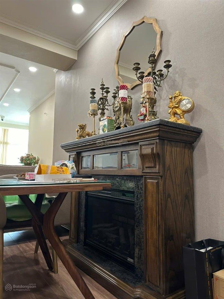 Bán căn 3pn  120m2 view công viên và hồ tây, full nội thất cao cấp.  0917 673 ***