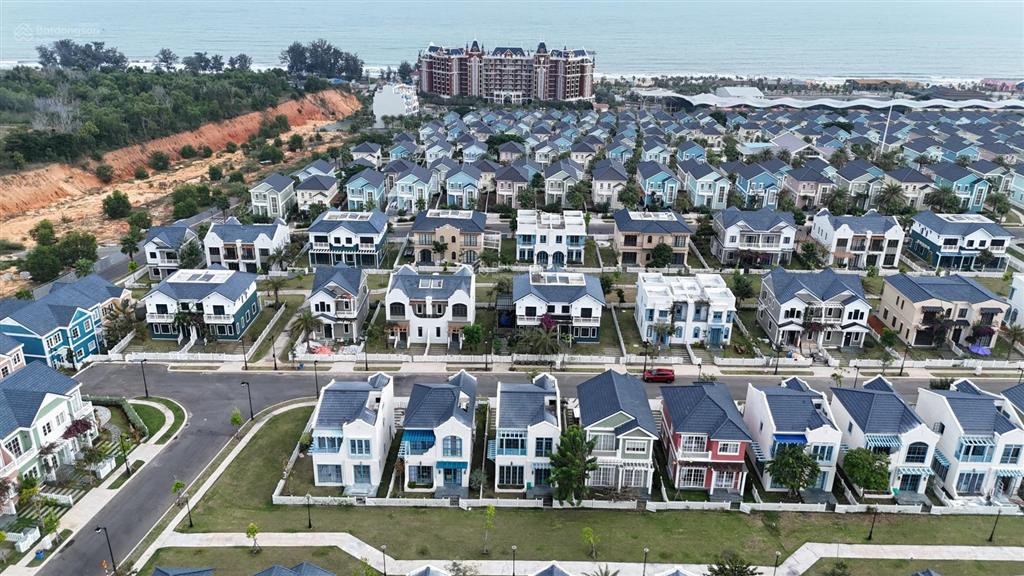 Biệt thự đơn lập 10x20 hướng biển full nội thất đẹp giá 6 tỷ bao hết thuế phí (giá tốt dự án)