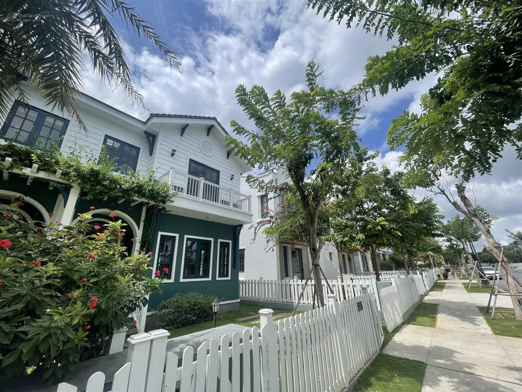 Biệt thự song lập khu florida 3.3 đường 16m giá bán full 4.7 tỷ (bao hết thuế phí)0975 404 ***