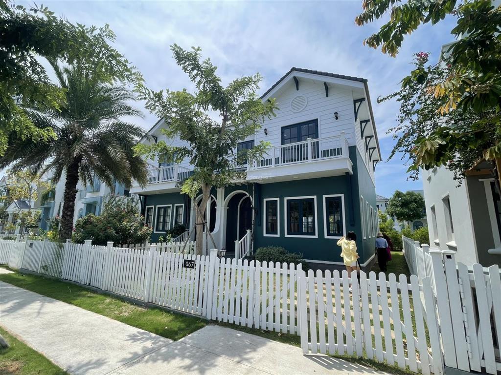 Biệt thự song lập khu florida 3.3 đường 16m giá bán full 4.7 tỷ (bao hết thuế phí)0975 404 ***