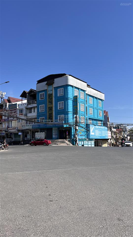 Cho thuê nhà góc 2 mặt tiền đường hải thượng  phạm ngọc thạch đối diện bệnh viện tỉnh lâm đồng
