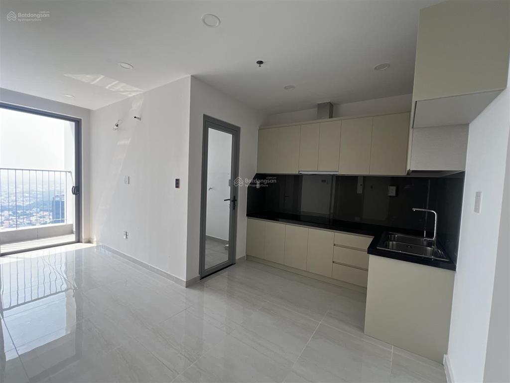 Bán gấp căn góc tầng cao 2pn 2wc 70m2 tại happy one central, có nội thất giá ngợp