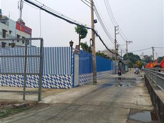 Bán lô đất hơn 700m2 ngay ngã tư ga q12 giá 8,5 tỷ