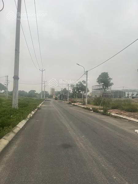 Bán xưởng 1000m2 tại thanh đa giá rẻ nhất khu đan phượng, phúc thọ