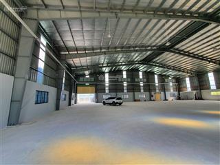 Cho thuê xưởng 5000m2, 200tr bến cát