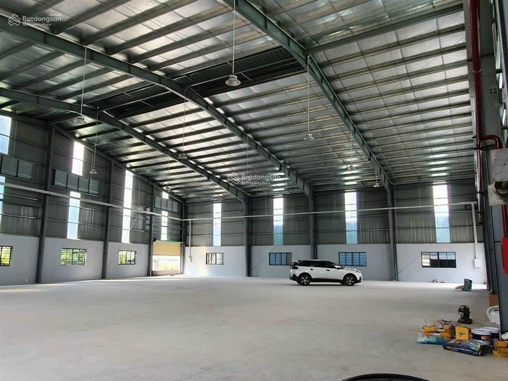 Cho thuê xưởng 5000m2, 200 triệu/tháng bến cát