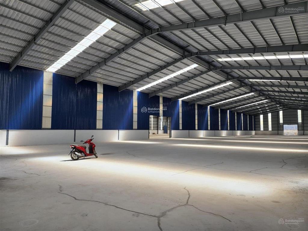 Cho thuê xưởng 5000m2, 200 triệu/tháng bến cát