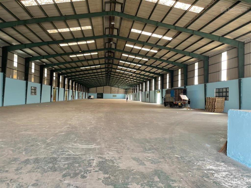 Cho thuê xưởng 4500m2  300tr/th thuận an 0907 838 ***