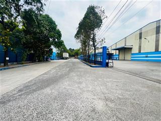 Cho thuê xưởng 1800m2 120tr dĩ an 0907 838 ***