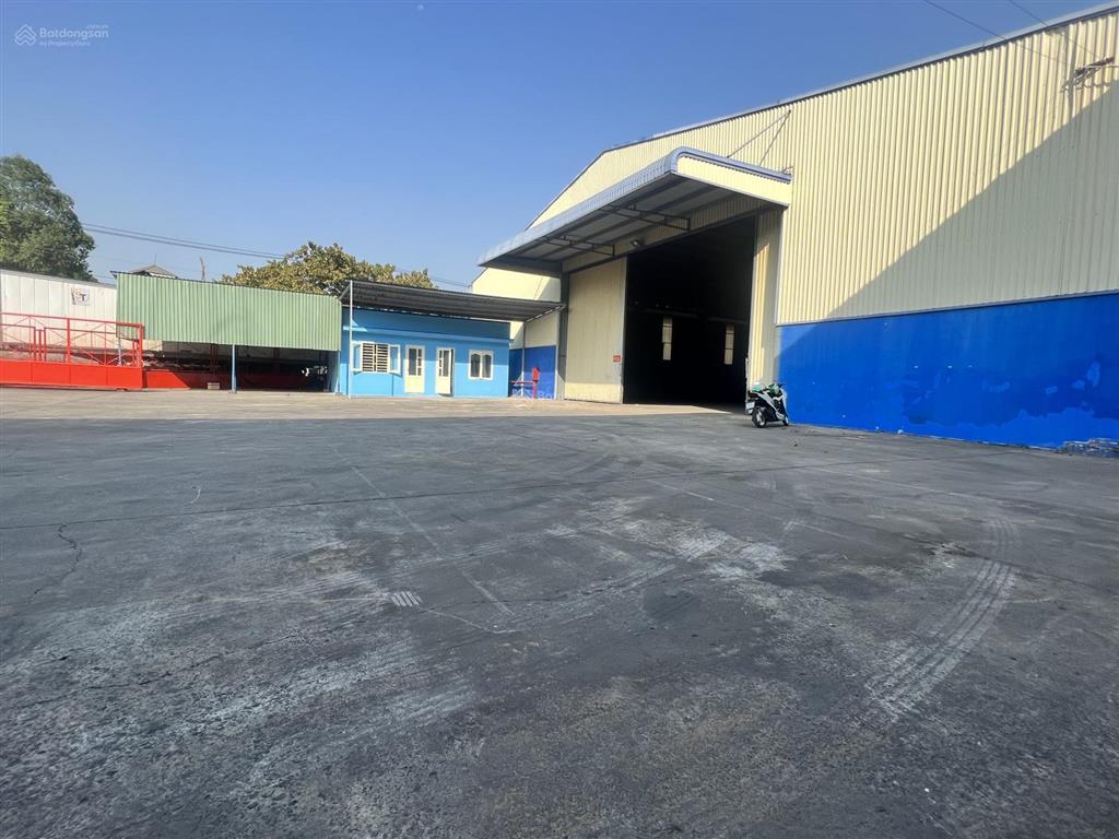 Cho thuê xưởng 1800m2 120 triệu dĩ an, 0907 838 ***
