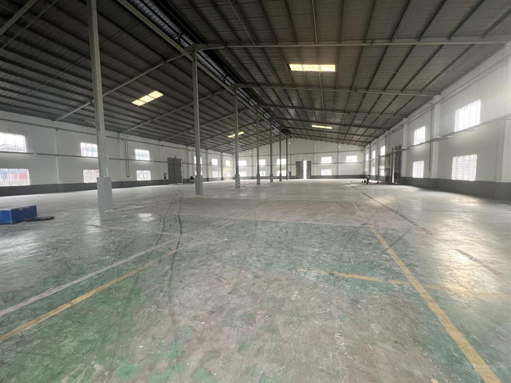 Cho thuê xưởng 6000m2 300tr tân phước khánh  tân uyên