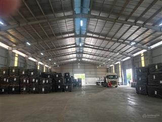Cho thuê xưởng 3200m2, 330 triệu/tháng kcn dĩ an 0907 838 ***