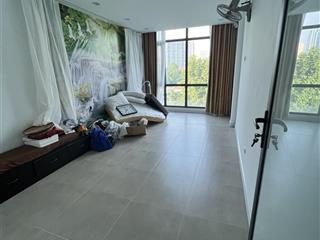 Cho thuê văn phòng khu dịch vụ mỗ lao 40m2/tầng chia sẵn 2 phòng, ô tô đỗ cửa, giá 6tr/tháng