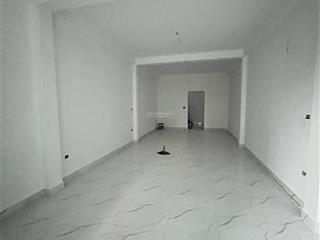 Cho thuê văn phòng mỗ lao 65m2 thông sàn, ô tô đỗ cửa giá 8tr