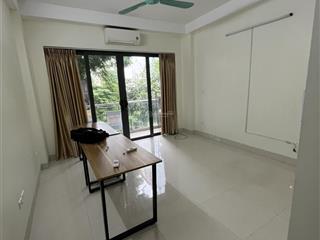 Cho thuê văn phòng mỗ lao 60 m2 chia 2 phòng, mới đẹp giá 6,5tr