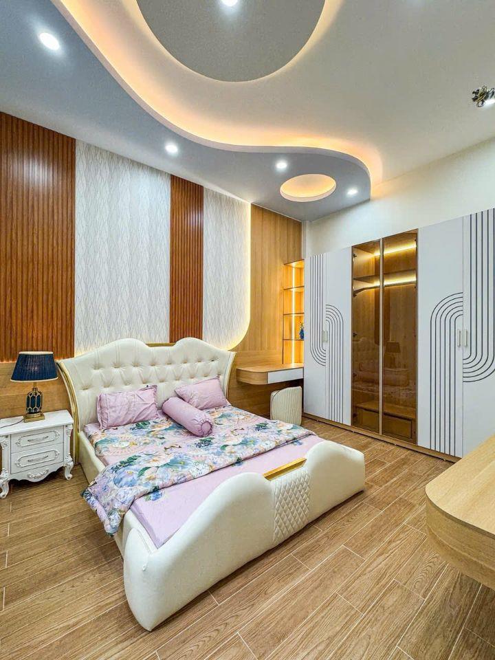 NHÀ MẶT TIỀN HẺM LIÊN TỔ 3-4 NGUYỄN VĂN CỪ - CÓ THỂ KINH DOANH