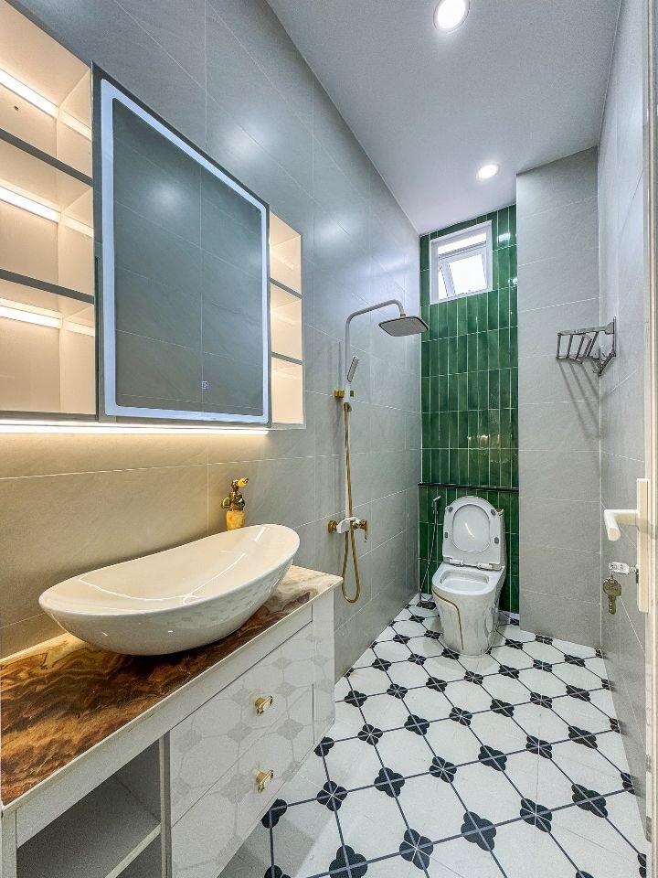 NHÀ MẶT TIỀN HẺM LIÊN TỔ 3-4 NGUYỄN VĂN CỪ - CÓ THỂ KINH DOANH