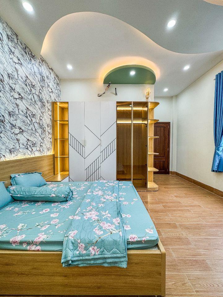 NHÀ MẶT TIỀN HẺM LIÊN TỔ 3-4 NGUYỄN VĂN CỪ - CÓ THỂ KINH DOANH