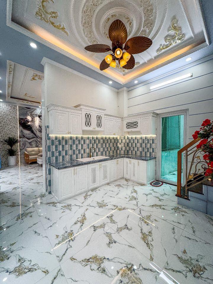 NHÀ MẶT TIỀN HẺM LIÊN TỔ 3-4 NGUYỄN VĂN CỪ - CÓ THỂ KINH DOANH