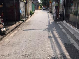 Lô góc  diện tích 31m2  thụy phương, đường to, gần hồ, gần trường học,  097769989@