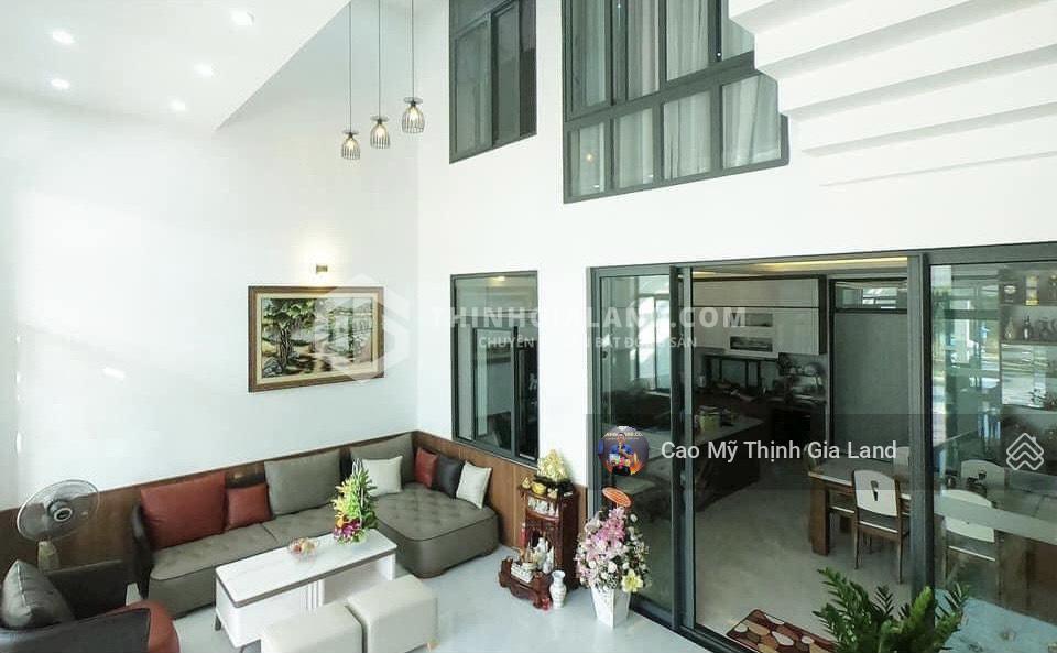Bán biệt thự mới đẹp khu bình minh phường 8, sổ hồng hoàn công, vào ở ngay, chỉ 16 tỷ, gần biển