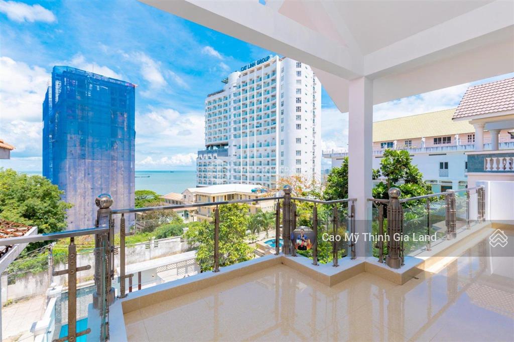 Bán biệt thự view biển bãi dâu  ngay gần cầu cần giờ  ngang 12m  đã hoàn công  sở hữu lâu dài