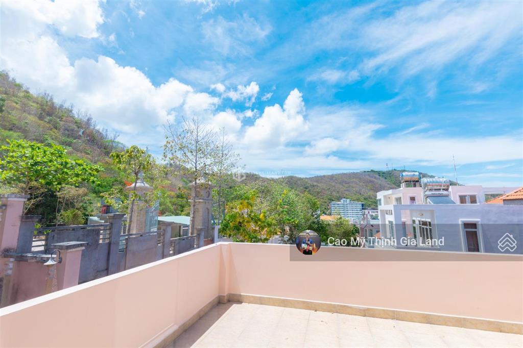 Bán biệt thự view biển bãi dâu  ngay gần cầu cần giờ  ngang 12m  đã hoàn công  sở hữu lâu dài