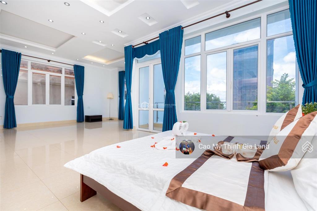 Bán biệt thự view biển bãi dâu  ngay gần cầu cần giờ  ngang 12m  đã hoàn công  sở hữu lâu dài