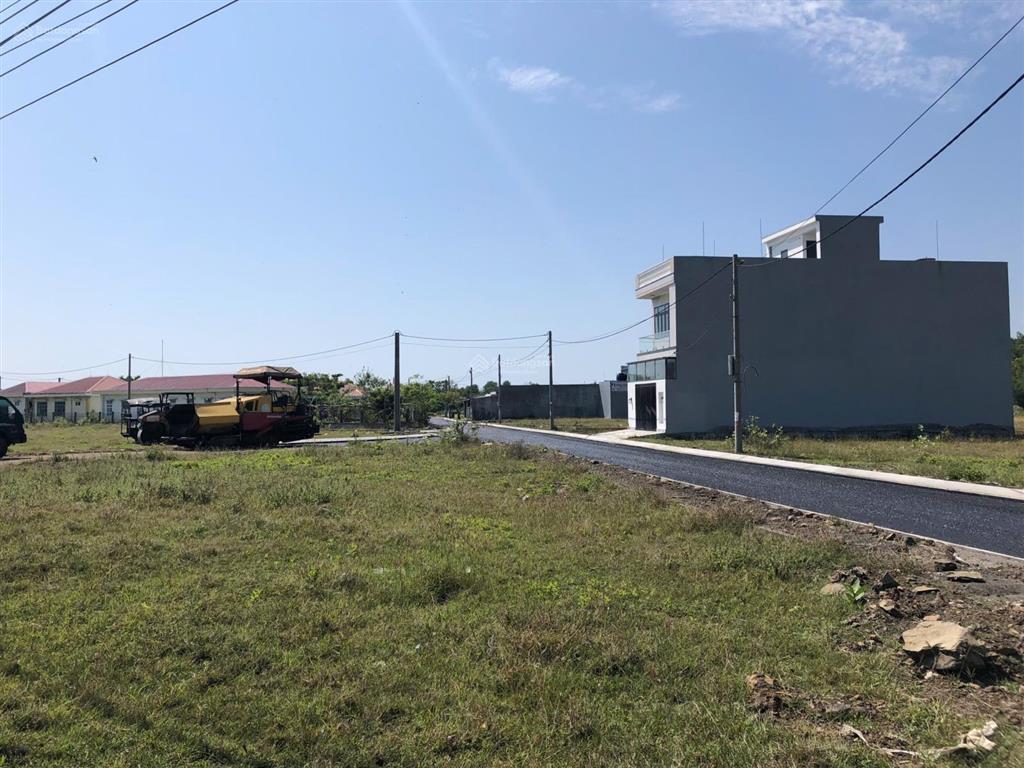 Chính chủ tôi cần bán lô đất biển tại chợ yến  kdn biển tuy an