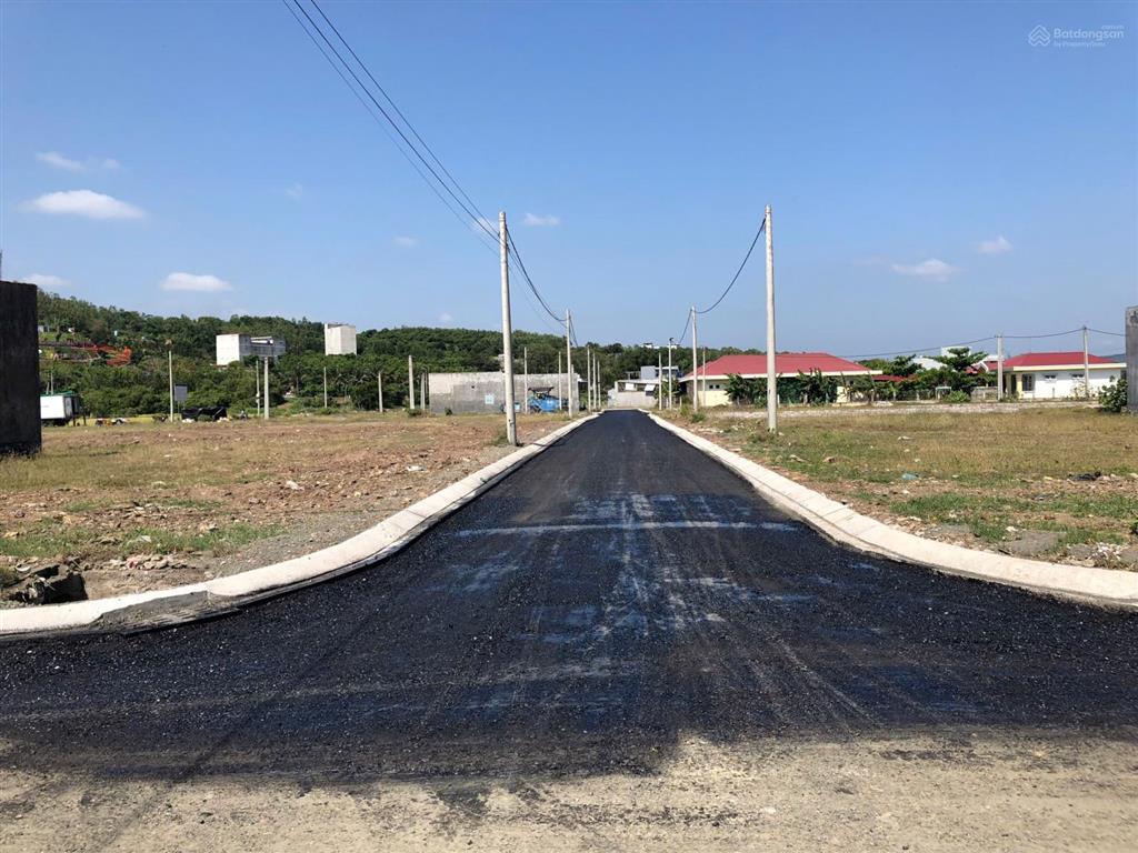 Chính chủ tôi cần bán lô đất biển tại chợ yến  kdn biển tuy an