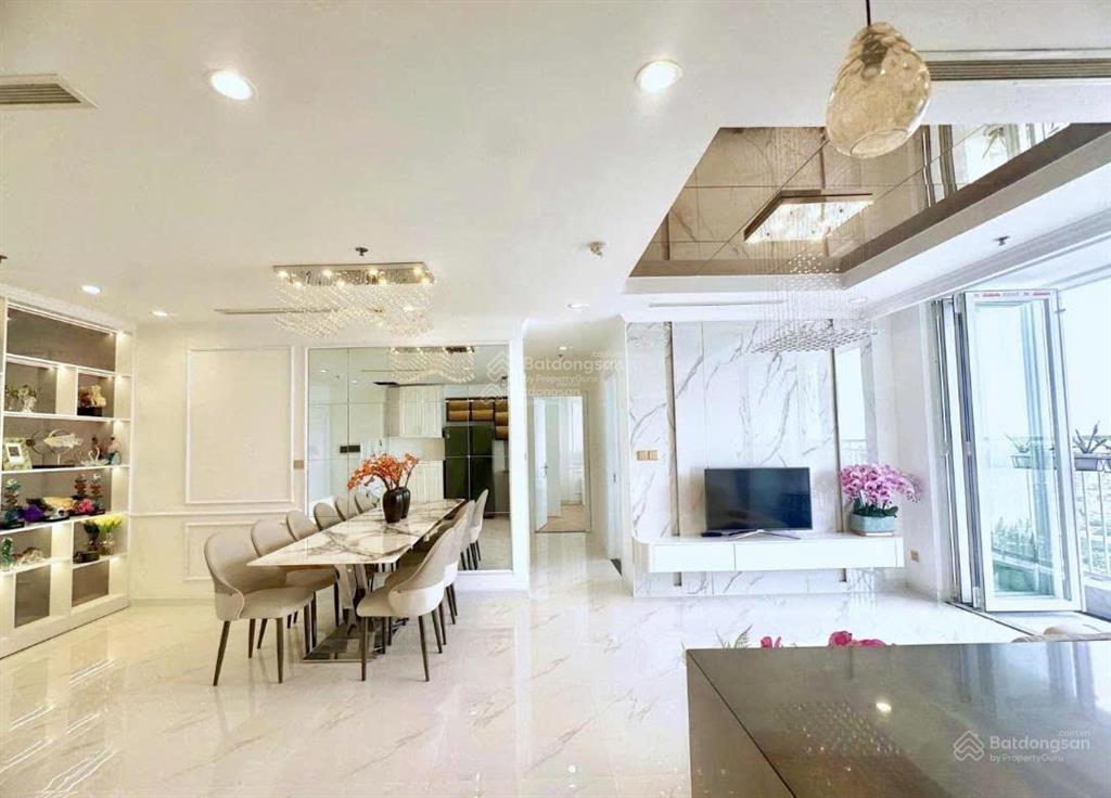 Bán căn hộ the everrich, 3/2 lê đại hành dt 150m2 3pn 3wc, tầng cao, view phú thọ giá 8.9 tỷ
