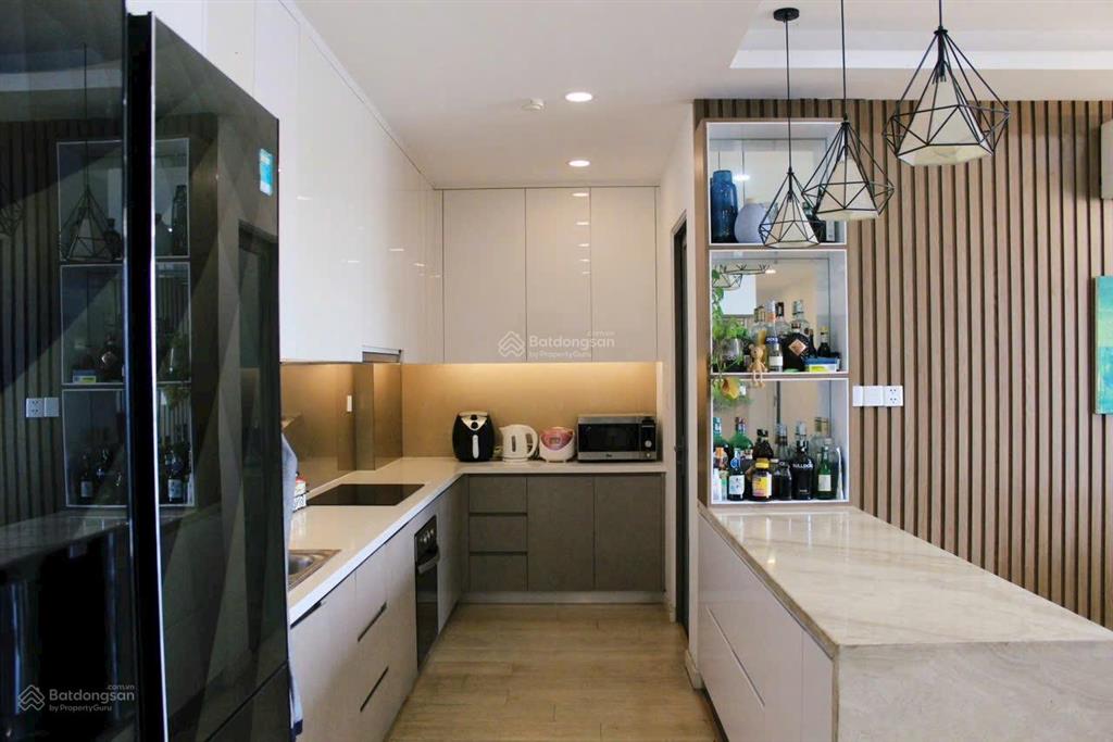 Cần bán gấp căn hộ riva park, q4 102m2, 3pn, 2wc tầng cao, view sông giá tốt bán nhanh