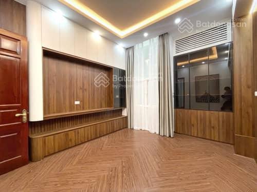 Ngọc thụy, gần mipec long biên 39m², 4 tầng, 7 phòng thu nhập 17tr/tháng, chỉ 4.95 tỷ (tl)