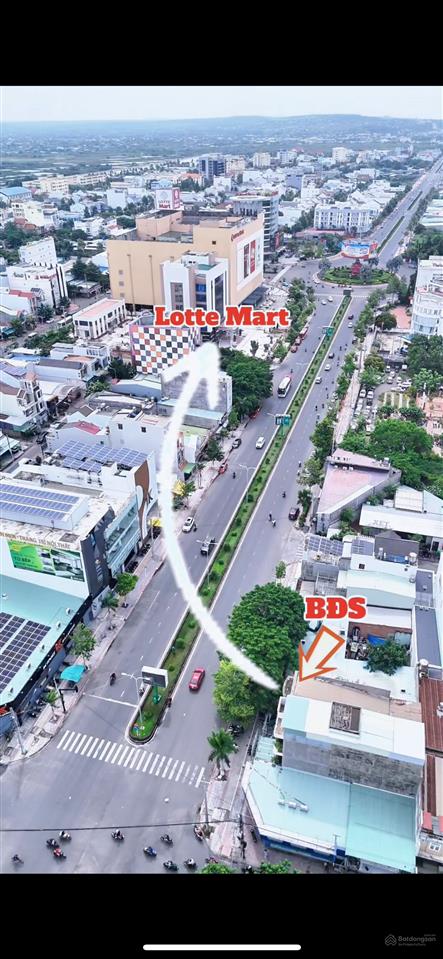 Nhà 1 trệt 2 lầu mặt tiền đại lộ hùng vương vị trí kinh doanh đỉnh cao ngay trung tâm phan thiết