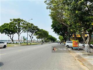Siêu phẩm góc 3 mặt tiền chương dương 650m2 view bắn pháo hoa giá cực kỳ đầu tư,  0905 001 ***