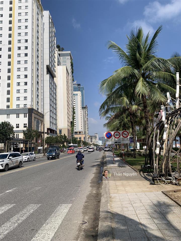 Đất biển xây cao tầng phố hồ nghinh 330m2 mặt tiền 15 giá đầu tư chỉ 250tr/m2