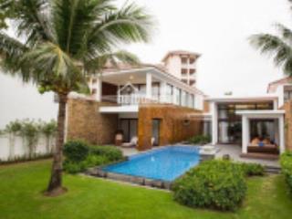 Biệt thự biển vinpearl luxury  sở hữu lâu dài, thu nhập 3,5 tỷ/năm