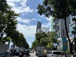 Bán quỹ đất 900m2 góc 3 mặt tiền trần hưng đạo, đối diện cầu tình yêu