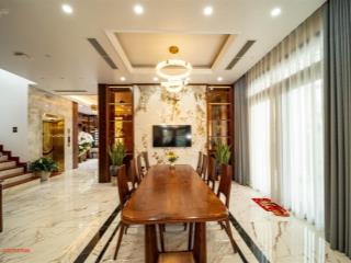 Bán gấp biệt thự mặt hồ lạc chính  trúc bạch giá 89 tỷ, 94m2, 2 mặt tiền