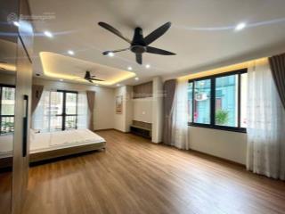 Bán nhà quần ngựa , liễu giai vỉa hè ô tô tránh, 70m2 6tầng mt 4m 23 tỷ