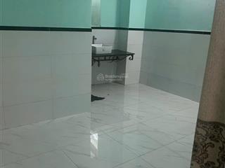 Cho thuê nhà hẻm 95 lê văn lương quận 7