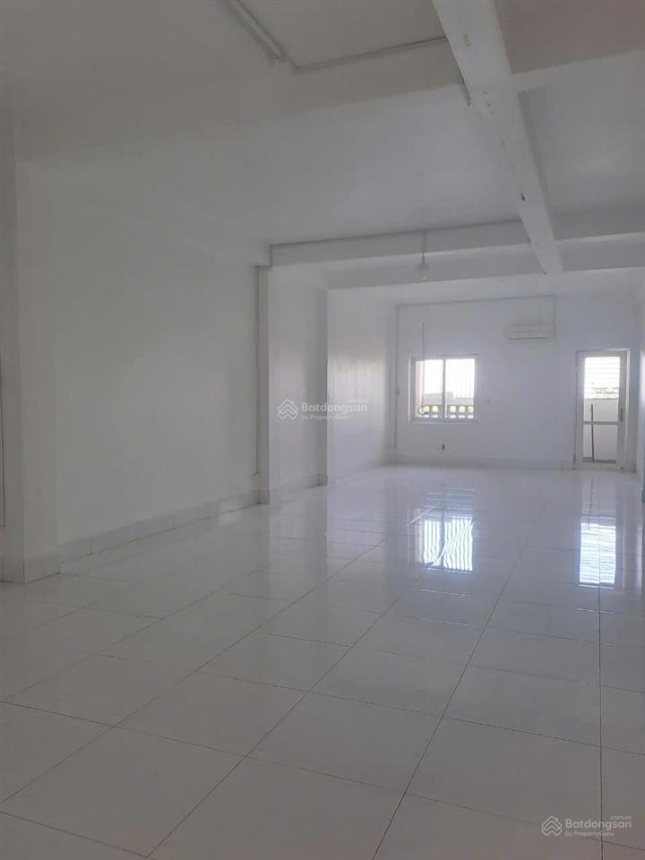 Nhà cho thuê nguyên căn trống suốt làm vp, cty