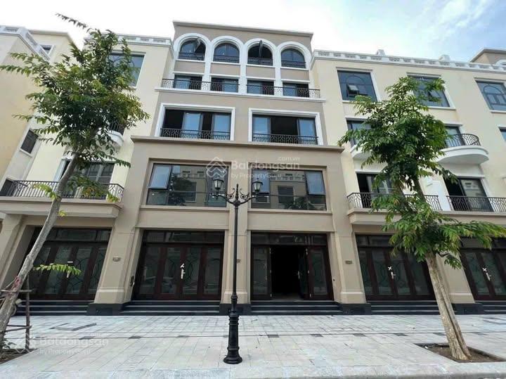 Giá không tưởng! liền kề vinhomes ocp2 75m2, đường 20m kinh doanh view công viên chỉ 10,9 tỷ
