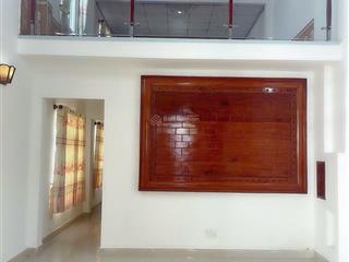 Chỉ 4tỷ7 sở hữu căn nhà 4 tầng dt khủng 145m2 kiệt ôtô đậu trong sân nhìn qua b.ệnh viện cẩm lệ