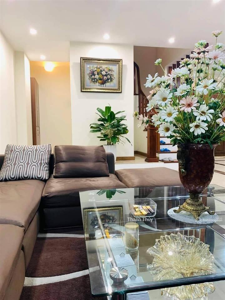 Giảm 1 tỷ  bán gấp bt kđt định công  150m2 x mt 10m  sân vườn tứ phía, nhà đẹp ở ngay