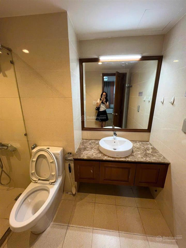 Bán nhanh căn hộ 3pn129m2 sky center  giá tốt 9.6 tỷ