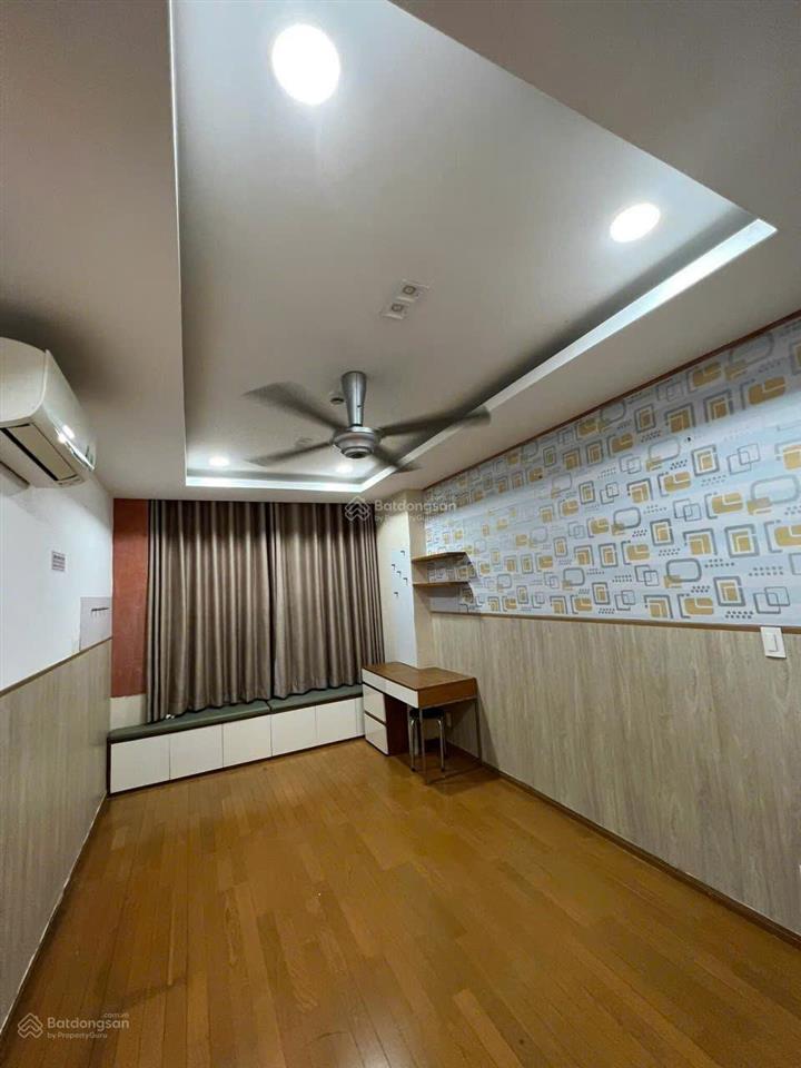 Bán nhanh căn hộ 3pn129m2 sky center  giá tốt 9.6 tỷ