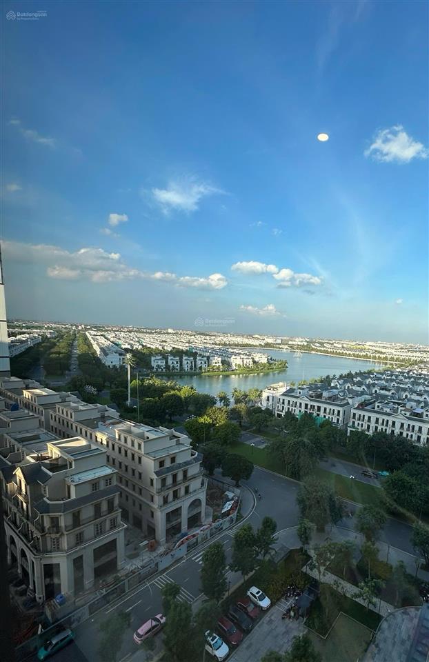 Gấp 2pn 67m2 giá siêu rẻ 5.1 tỷ , bàn giao cao cấp, ngân hàng hỗ trợ 70%