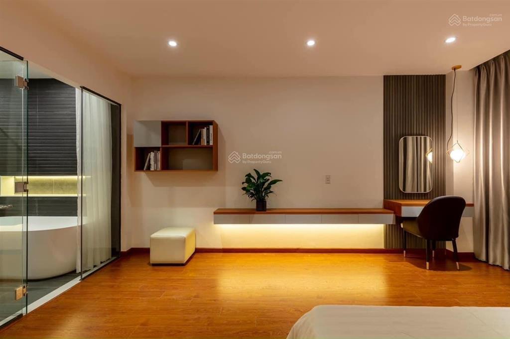Cho thuê nhà nguyên căn (5 tầng) đường lớn xe di chuyển thuận lợi
