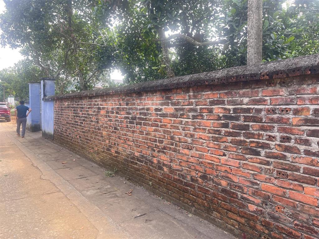 Cc cần bán 1400m2 đất tại kim sơn, 1000m2 đất ở, mặt tiền dài tít tắp giá siêu tốt